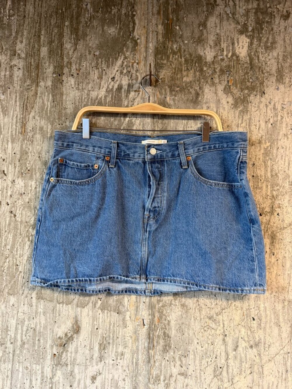 LEVI'S Women's Icon Skirt Size 33 In Medium Wash